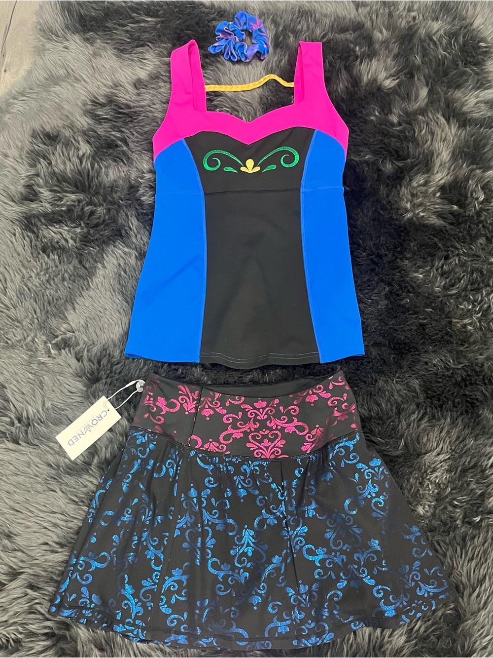 Crowned Athletics Snow Sister (Disney Frozen Anna) EUC Tank, NWT Skort Small